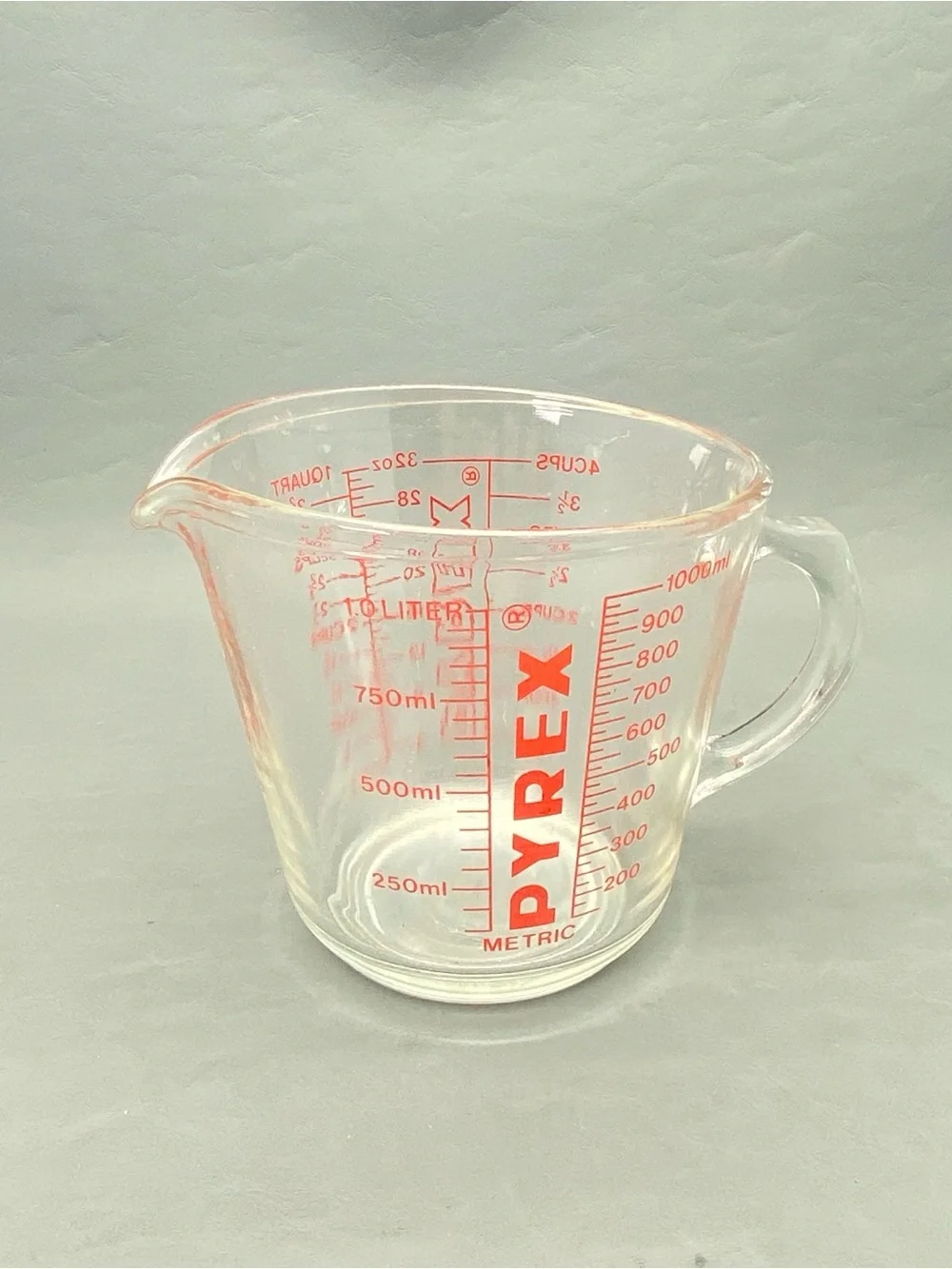 Vintage PYREX 532 Glass Measuring Cup, D Handle, 1 Quart 4 Cups 32 Oz